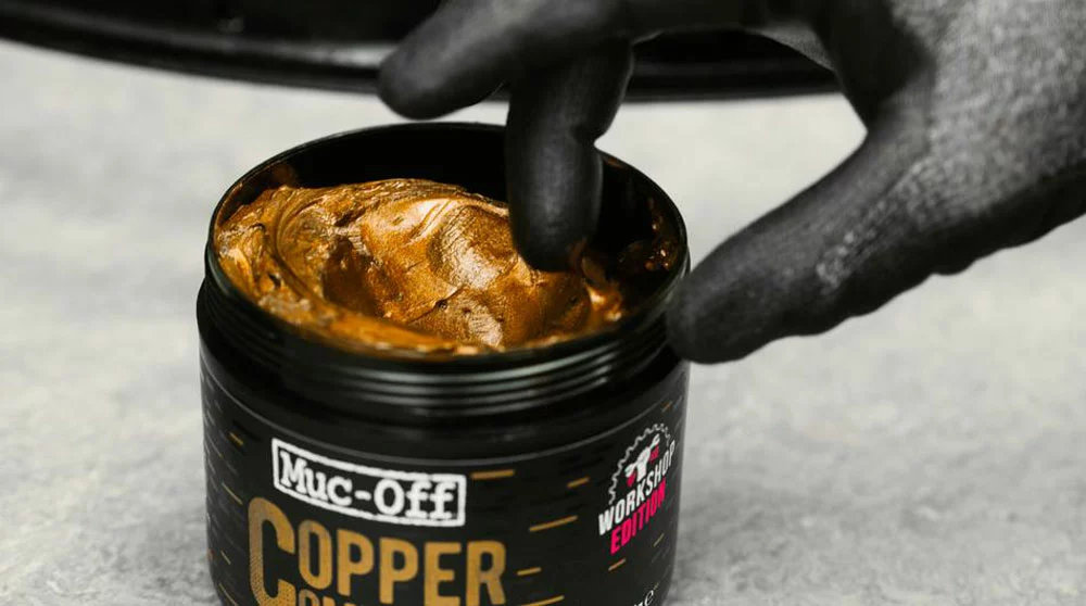 Muc-Off Pâte De Montage Anti-Seize Copper Compound 450g 4 Muc-Off Pâte De Montage Anti-Seize Copper Compound 450g – Image 2