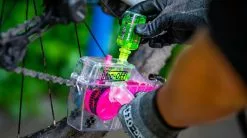 Muc-Off X-3 Dirty Chain Machine Nettoyeur De Chaîne -Topeak Soldes Muc Off X 3 Dirty Chain Machine 277 X3 3