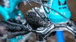 Muc-Off Brosse Soft Washing -Topeak Soldes Soft Wash Brush 01PDP Highlight 950x crop center