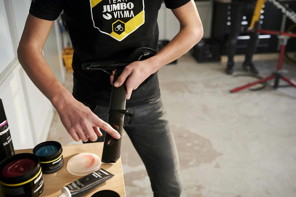 Dynamic Pâte De Montage Carbone 5g 4 Dynamic Pâte De Montage Carbone 5g – Image 2