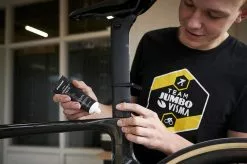 Dynamic Pâte De Montage Pour Carbone 20g -Topeak Soldes bram berkien team jumbo visma dynamic bike care 2021 6